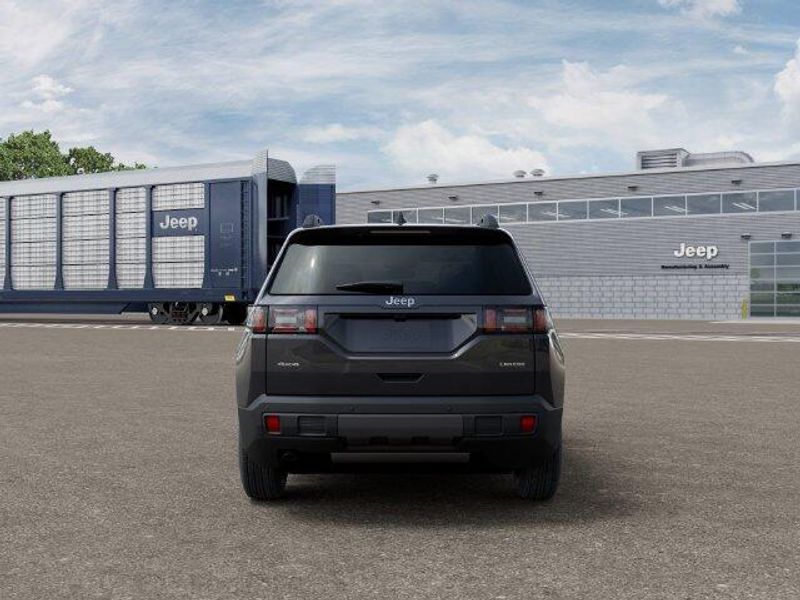New 2026 Jeep Cherokee Laredo 4x4Image 7