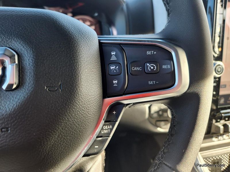 New 2026 RAM 1500 Big Horn Crew Cab 4x4 5'7' Box