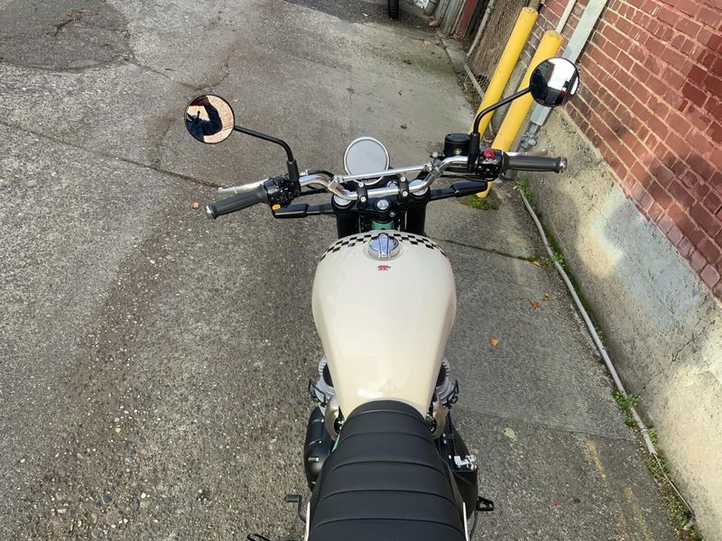 2025 Royal Enfield INT BEAR 650 
