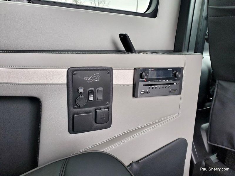 New 2024 RAM Promaster 3500 Slt+ Window Van High Roof 159