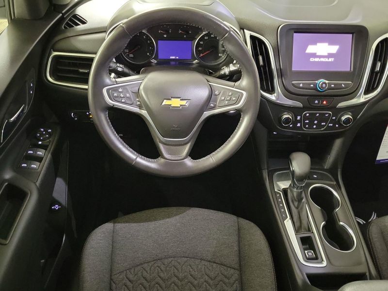 2022 Chevrolet Equinox LT photo 14