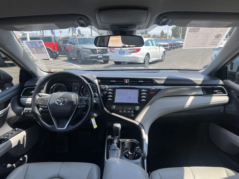 Used 2019 Toyota Camry SEImage 19