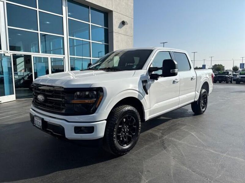 2024 Ford F-150 XLT photo 3
