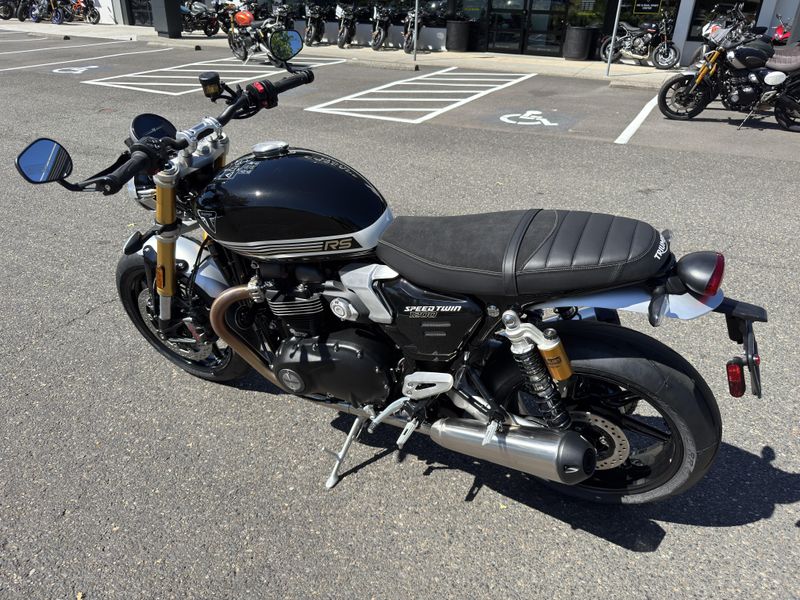 2025 Triumph Speed Twin 1200 RS - SAPPHIRE BLACK 