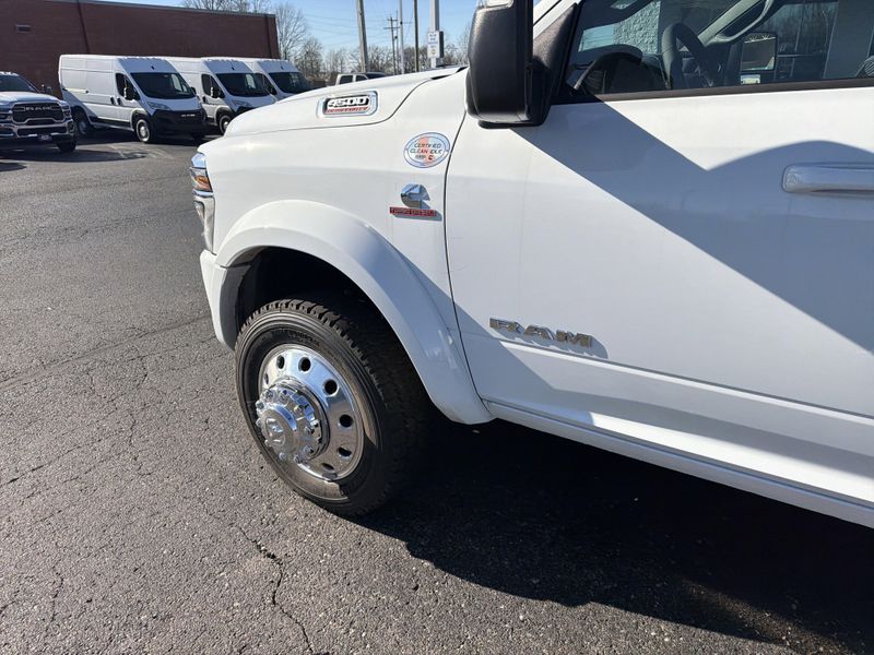 New 2026 RAM 4500 Big Horn Chassis Crew Cab 4x4 60