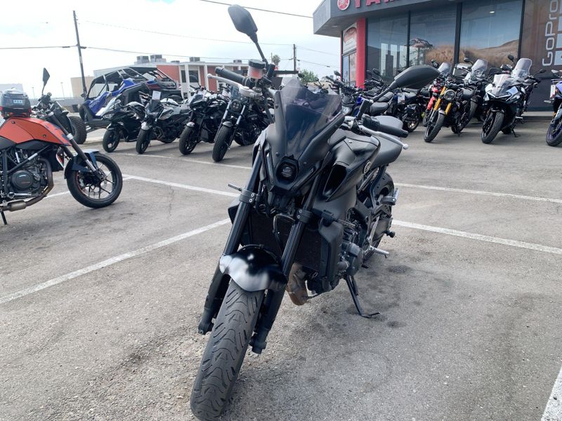 Used 2022 Yamaha MT-09 Image 22