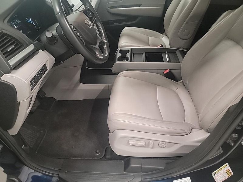 2018 Honda Odyssey EX-L photo 12