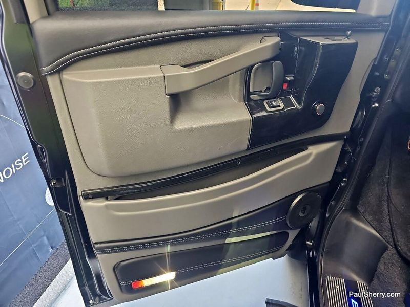 Used 2025 GMC Savana Cargo Image 8