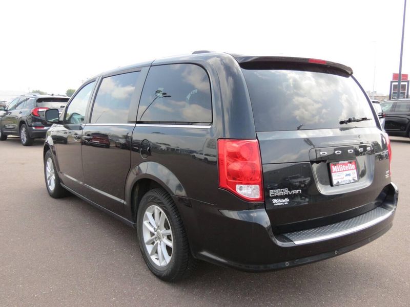 Used 2018 Dodge Grand Caravan SXT 4dr Mini VanImage 4
