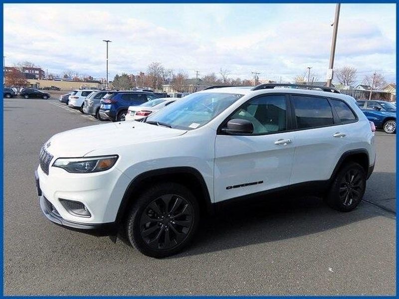 2021 Jeep Cherokee Latitude LuxImage 1