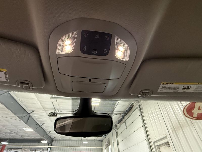 Used 2024 Chrysler Pacifica Touring LImage 22