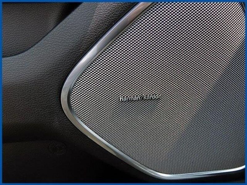 2025 RAM 1500 LaramieImage 13