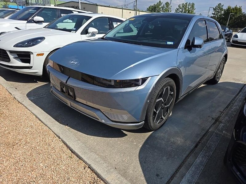 Used 2023 Hyundai IONIQ 5 LimitedImage 1