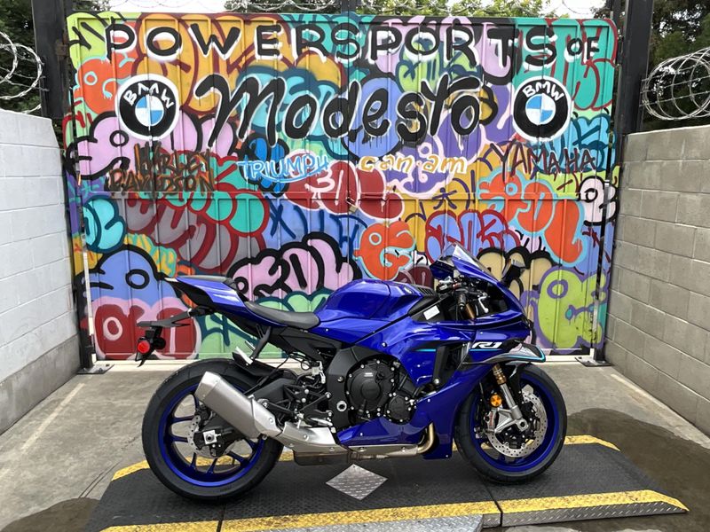 New 2026 Yamaha YZF-R1 Image 5