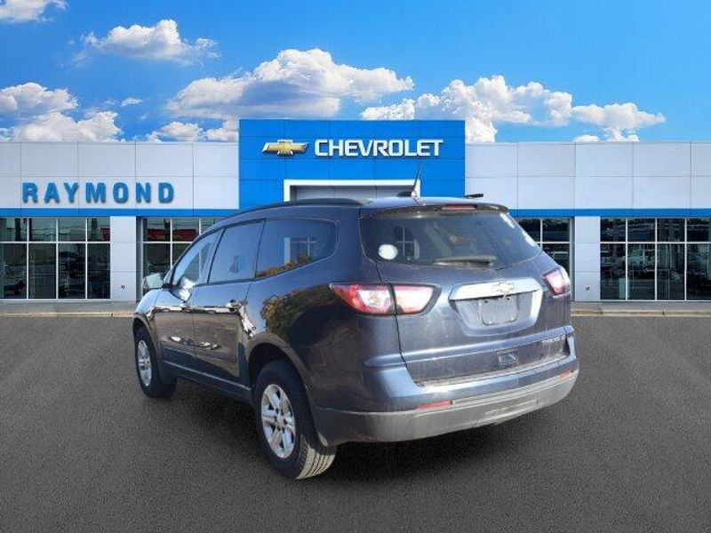 Used 2016 Chevrolet Traverse LSImage 5