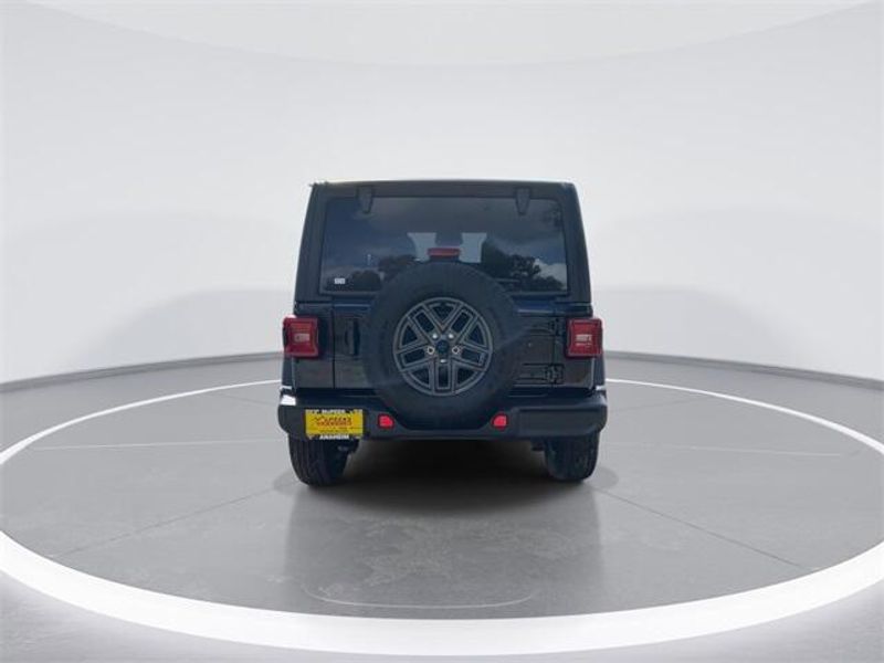 New 2026 Jeep Wrangler 4-door Sport SImage 7