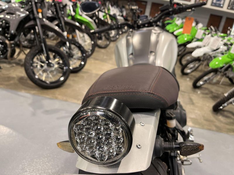 Used 2016 Yamaha XSR900 CA Image 16