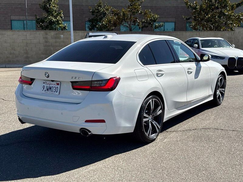 Used 2024 BMW 3 Series 330iImage 8