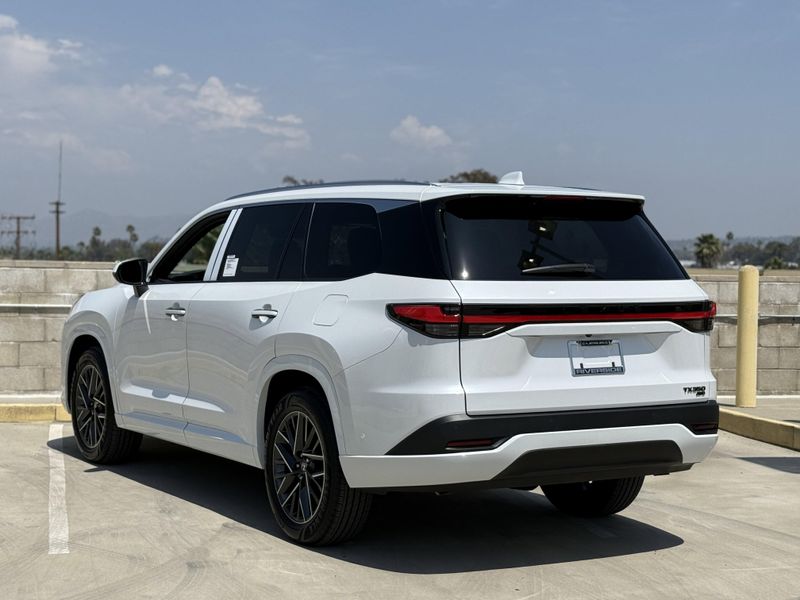 2025 Lexus TX Image 10