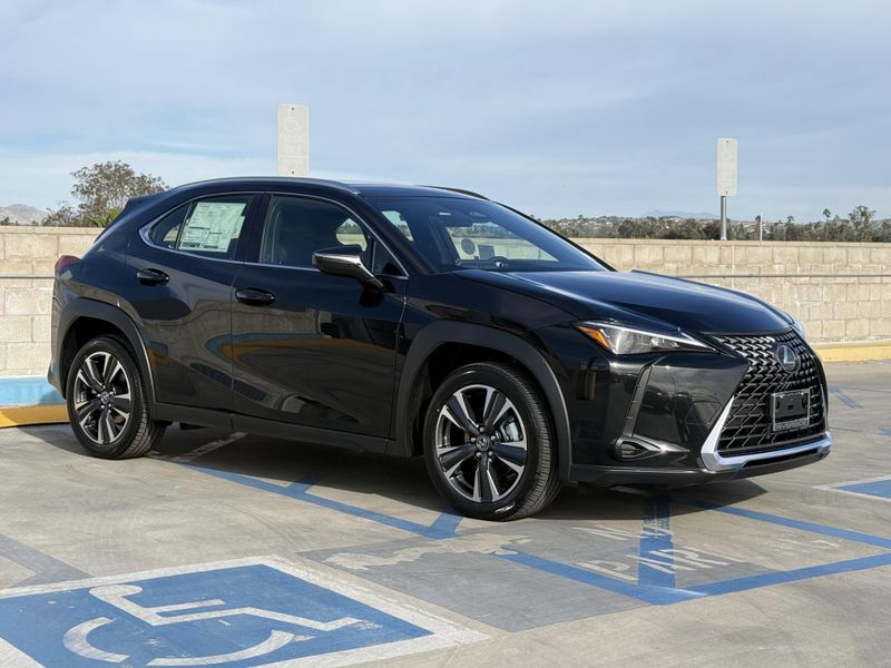 New 2026 Lexus UX 300hImage 2