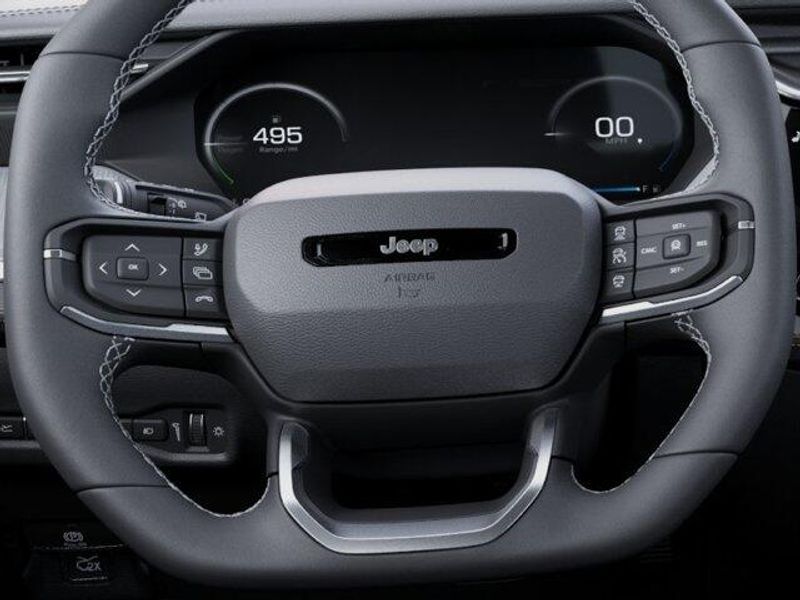 New 2026 Jeep Cherokee Laredo 4x4Image 19