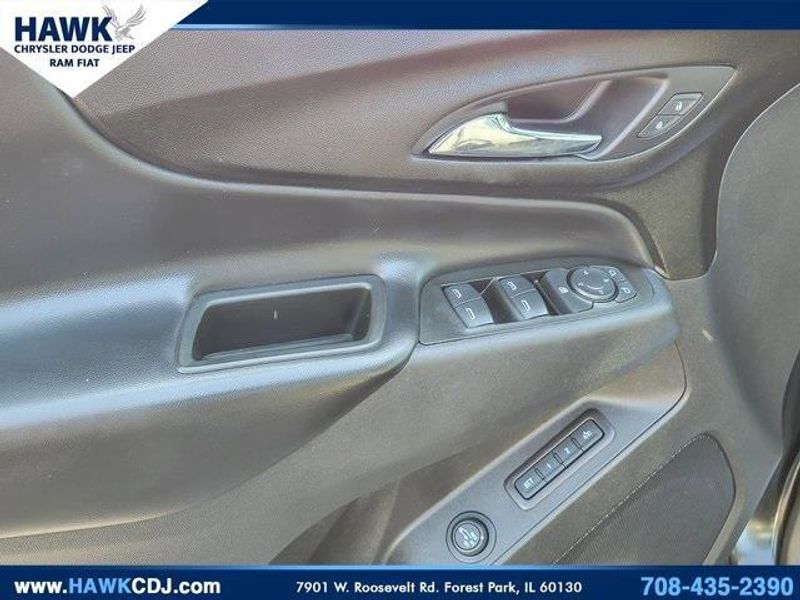 2020 Chevrolet Equinox LT photo 5