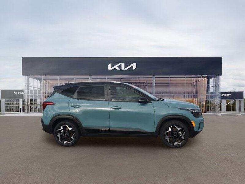 New 2026 Kia Seltos SImage 2