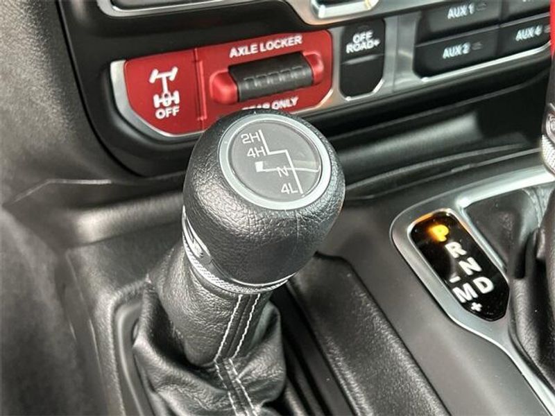 New 2025 Jeep Gladiator Mojave 4x4Image 22