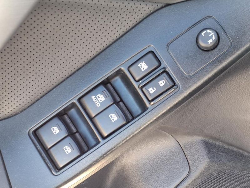 Used 2016 Subaru Forester 2.5i LimitedImage 17