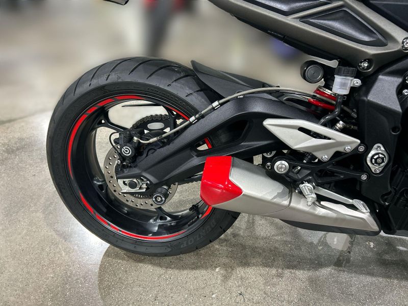 Used 2024 Triumph Street Triple 765 R Image 22