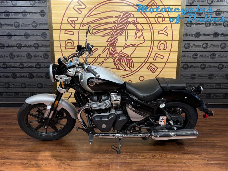 New 2024 Royal Enfield Super Meteor 650 Image 5