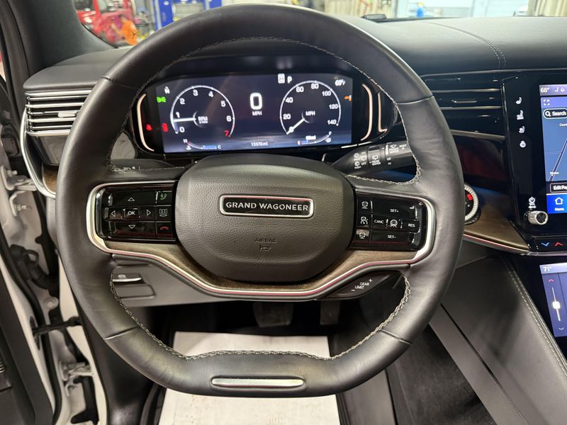 2025 Jeep Grand Wagoneer Image 21
