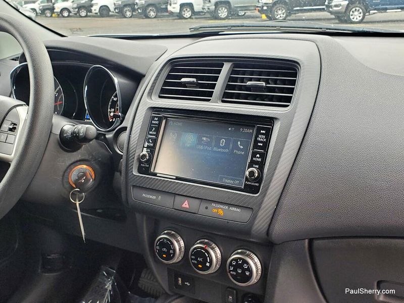 Used 2025 Mitsubishi Outlander Sport SE