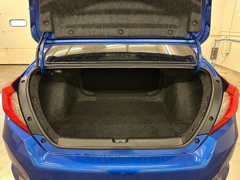 2019 Honda Civic LXImage 16
