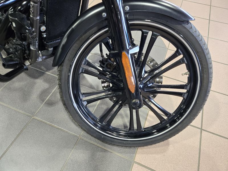 2010 Kawasaki VULCAN 900 CUSTOM BLACK Image 14
