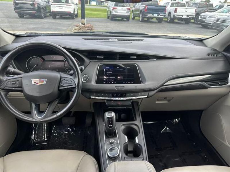 2019 Cadillac XT4 Premium Luxury