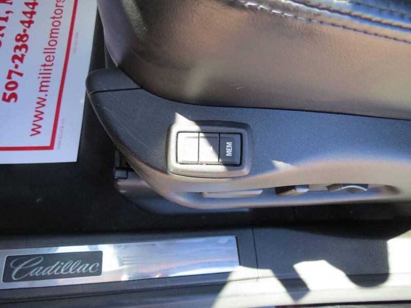 Used 2011 Cadillac SRX Premium Collection AWD 4dr SUVImage 12