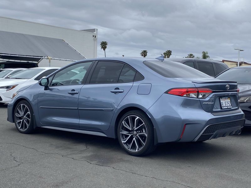 2020 Toyota Corolla SEImage 3