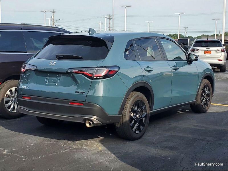 Used 2025 Honda HR-V SportImage 7