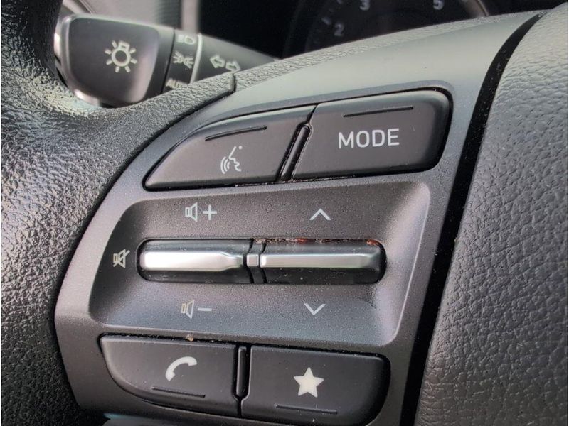 Used 2022 Hyundai Kona SELImage 24