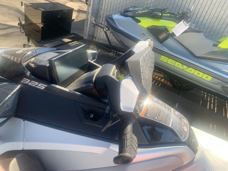 New 2025 Sea-Doo GTX LIMITED 325 (SOUND SYSTEM) Image 12