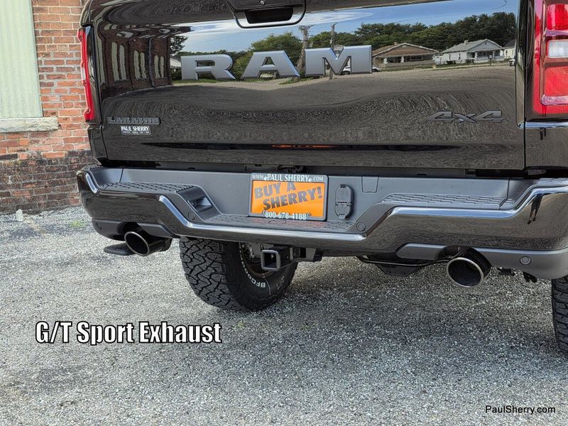 New 2026 RAM 1500 Laramie Crew Cab 4x4 5'7' Box