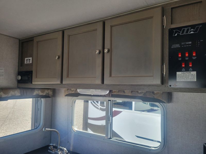 Used 2025 WOLF CREEK 890 Image 13