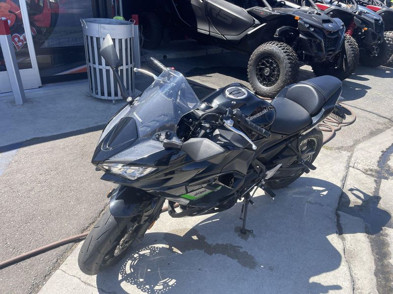 Used 2025 Kawasaki NINJA 650 Image 13