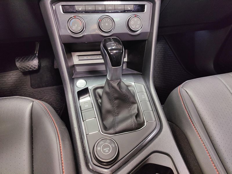 Used 2024 Volkswagen Tiguan Wolfsburg Edt AWD w/SunroofImage 19