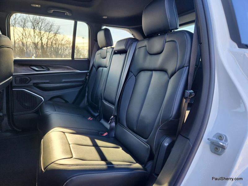 New 2026 Jeep Grand Cherokee Limited 4x4