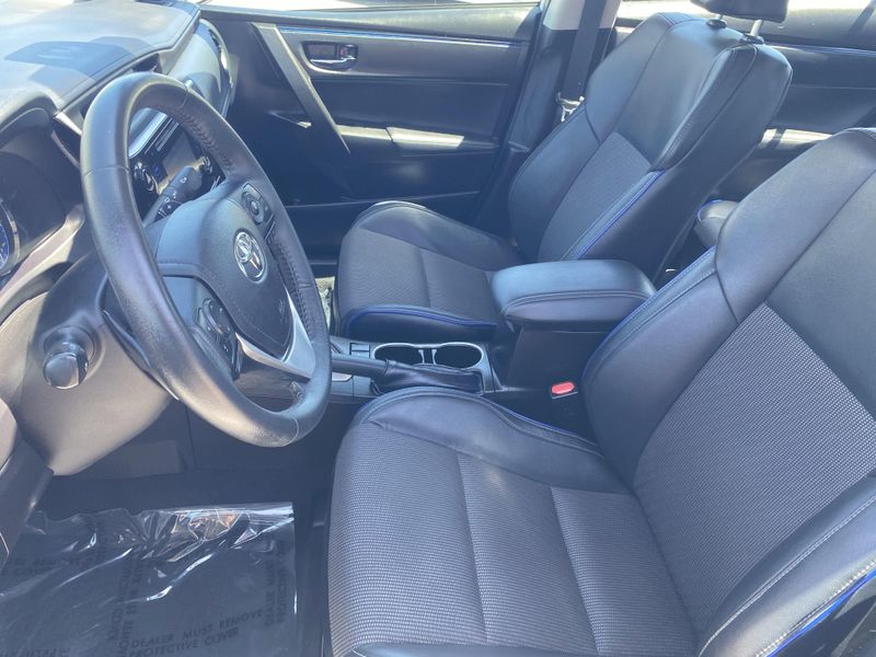 Used 2018 Toyota Corolla SEImage 15