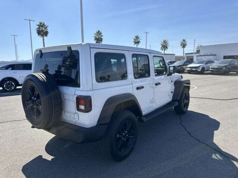 Used 2023 Jeep Wrangler SportImage 5