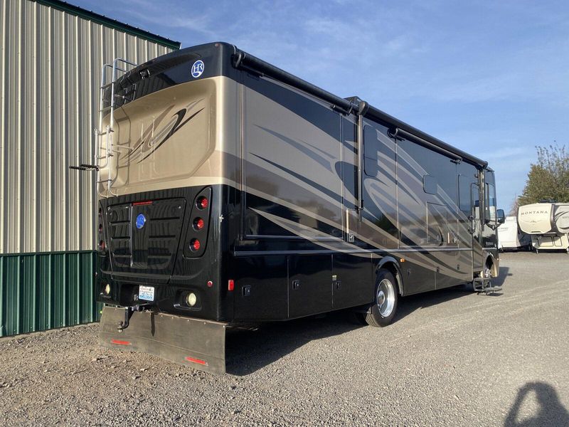 Used 2016 HOLIDAY RAMBLER VACATIONER 34ST MOTOR HOME Image 3