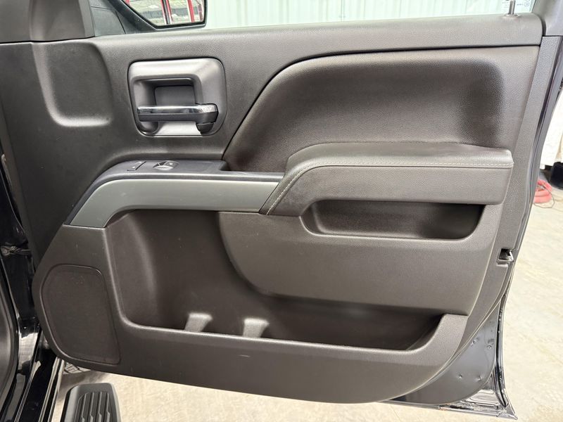 Used 2015 Chevrolet Silverado 1500 LTImage 8